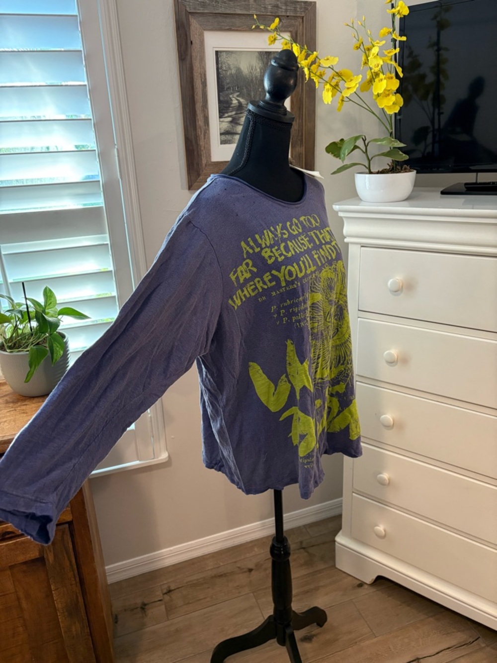 Magnolia Pearl NWT Find The Truth Viggo Long Sleeve T in Sunflower, OSFM - Picture 5 of 12